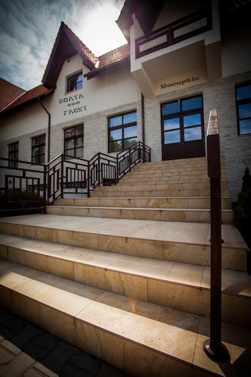 Roata Faget Inn Cluj-Napoca Eksteriør billede